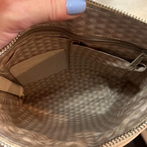 🌺Brighton Kari Messenger Bag🌺 - Picture 12 of 16